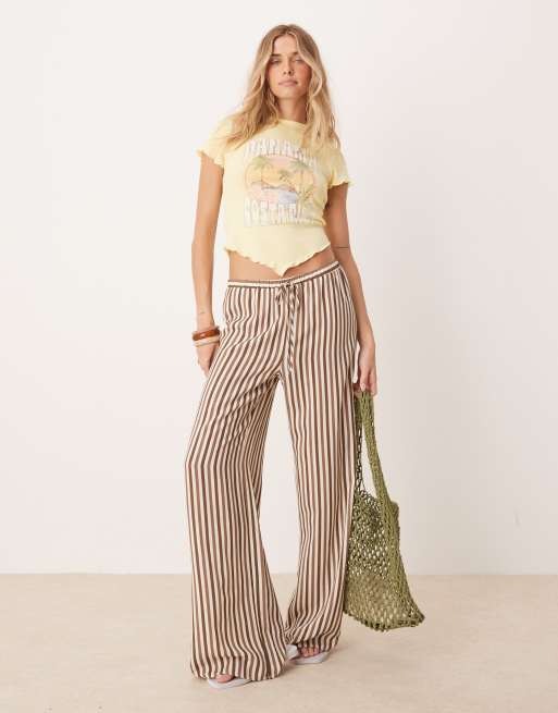 ASOS DESIGN – Gul, liten t-shirt med asymmetrisk fåll och Costa Rica-tryck, 2 av 4