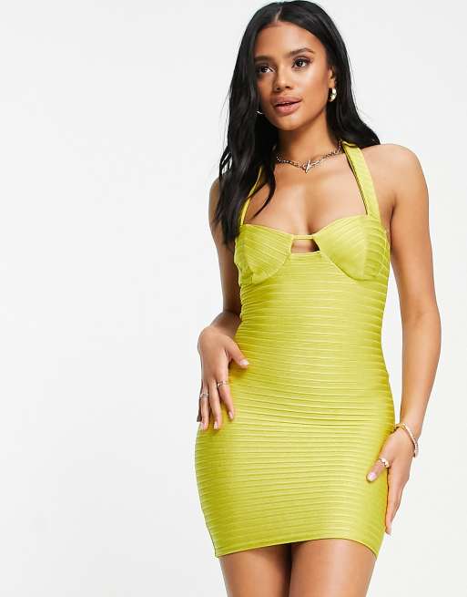ASOS DESIGN – Gul miniklänning med halterneck och korsade sömmar, 2 av 4