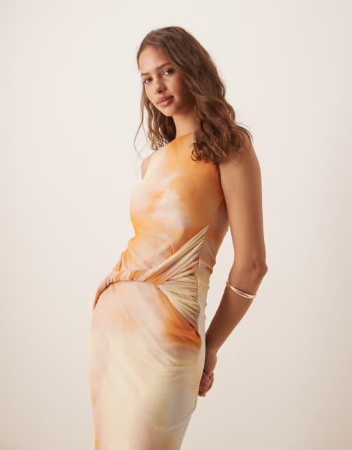 ASOS DESIGN – Gul och orange midiklänning i mesh med snurrad knut framtill och ombréeffekt, 2 av 4