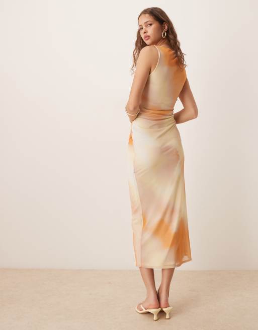 ASOS DESIGN – Gul och orange midiklänning i mesh med snurrad knut framtill och ombréeffekt, 4 av 4