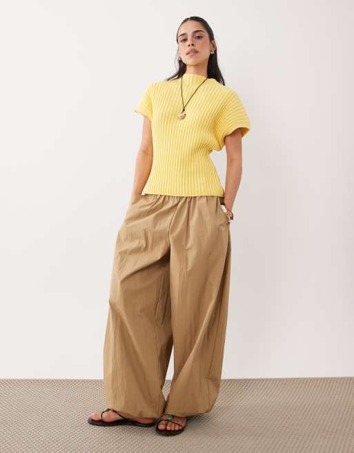 ASOS DESIGN - Gul strikket top med indsyet talje og plisseringer, 2 af 4