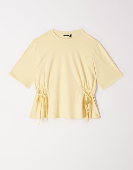 ASOS DESIGN – Gul t-shirt med indraget knytband i sidan, 5 av 5