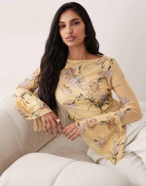 ASOS DESIGN – Gulblommig, åtsmitande topp i mesh med långa, utsvängda ärmar - view 1