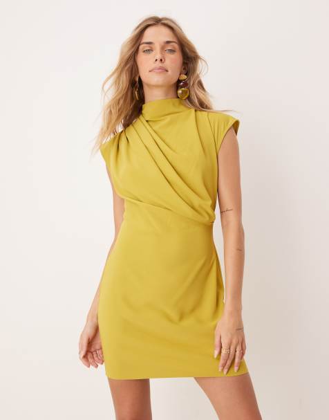 ASOS DESIGN – Guldfärgad, ärmlös miniklänning med draperad, hög krage - view 1