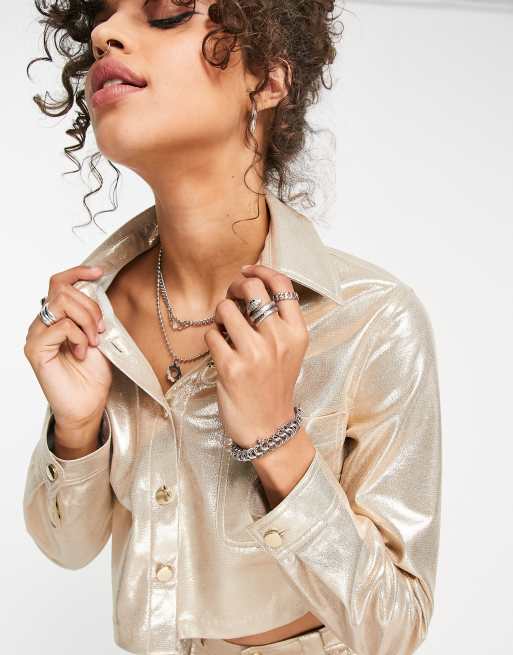 ASOS DESIGN – Guldfärgad jacka i kort design, del av set, 3 av 4