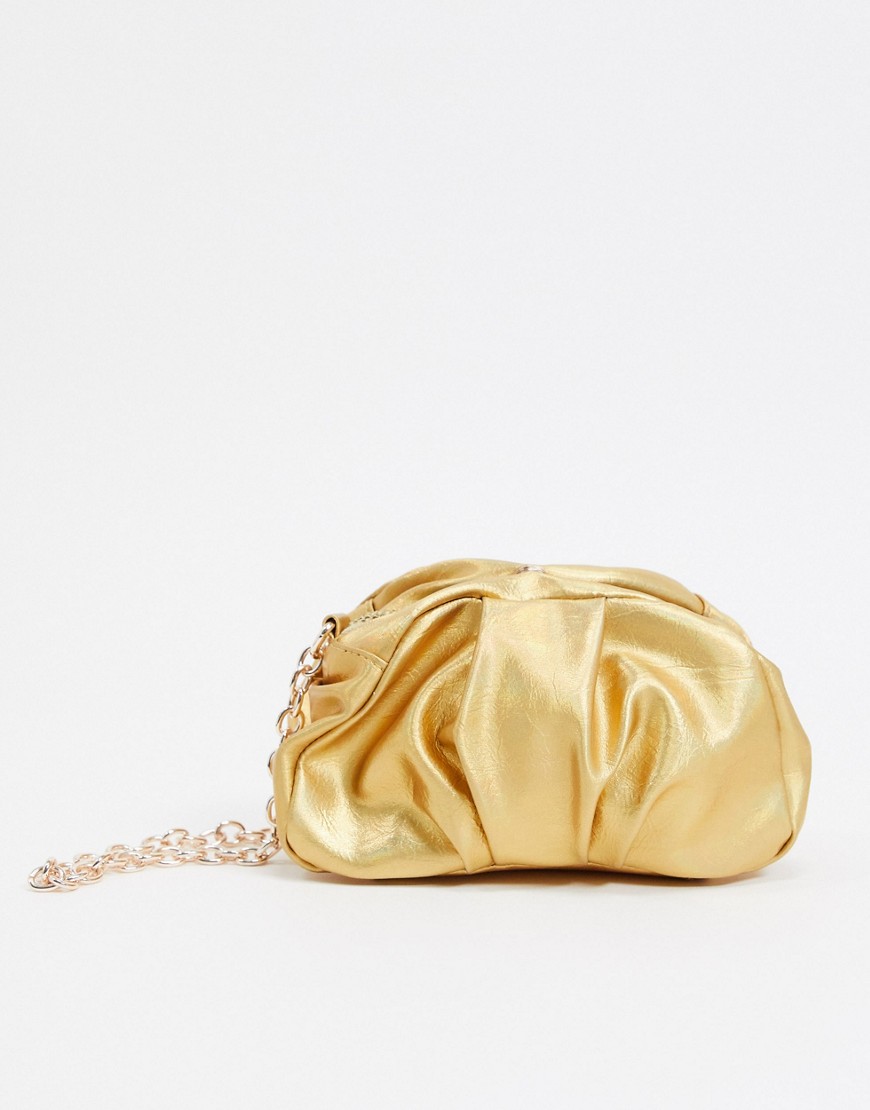 ASOS DESIGN – Guldfärgad väska med rysch