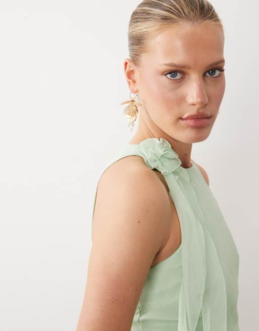 ASOS DESIGN – Guldfärgade creoler med ståltrådsblommor och fuskpärlor, 3 av 4