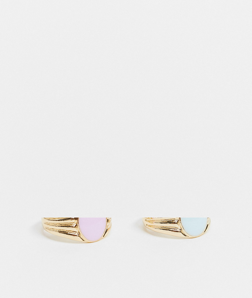 ASOS DESIGN – Guldfärgade ringar med blå och rosa emalj, 2-pack