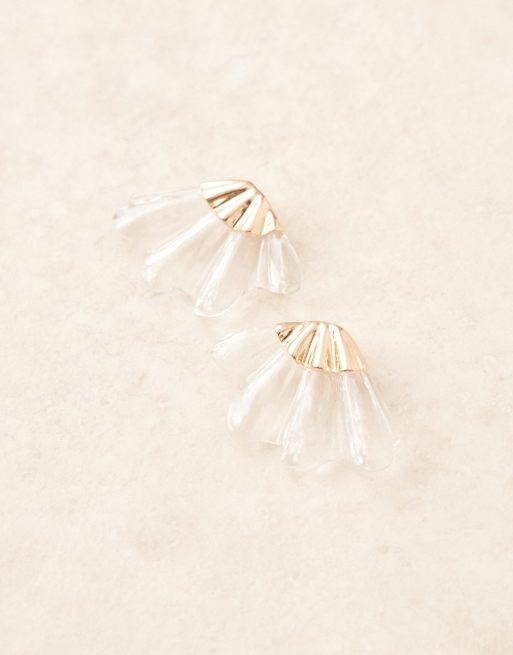 ASOS DESIGN – Guldfärgade stiftörhängen med genomskinlig solfjäderdesign i harts, 3 av 3