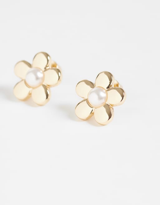 ASOS DESIGN – Guldfärgade stiftörhängen med små blommor och pärlimitationer, 4 av 4