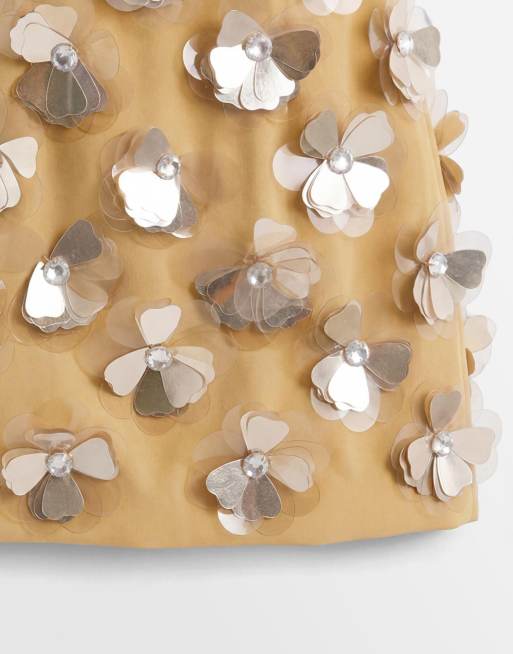ASOS DESIGN – Guldfärgat linne med djup halsringning och 3D-blommor, 7 av 7