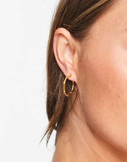 ASOS DESIGN - Guldfarvede 20 mm hoop-øreringe med bambusdesign i vandtæt, rustfrit stål, 3 af 4