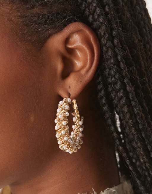 ASOS DESIGN - Guldfarvede chunky hoop-øreringe med snoet kæde og imiterede perler