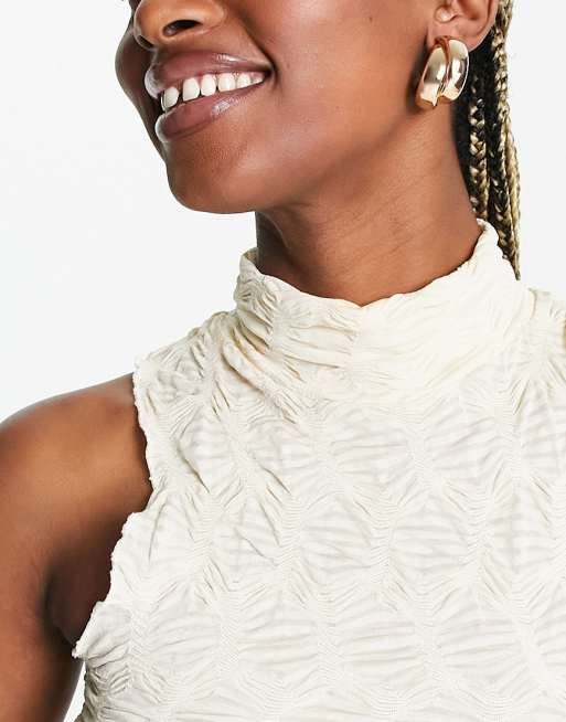 ASOS DESIGN - Guldfarvede clip-on-hoop-øreringe med tykt korsdesign