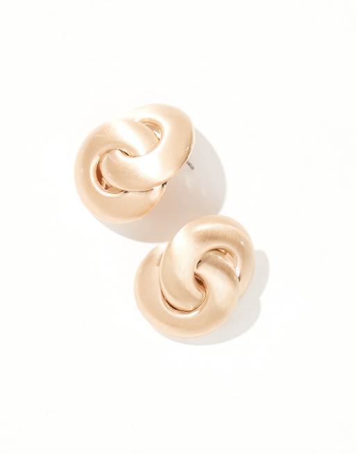 ASOS DESIGN - Guldfarvede ørestikker med dobbelt cirkeldesign, 3 af 4