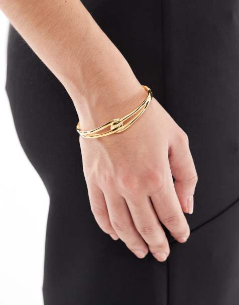 ASOS DESIGN - Guldfarvet armbånd i vandafvisende rustfrit stål med infinity-detalje og medfølgende gavepose - view 1