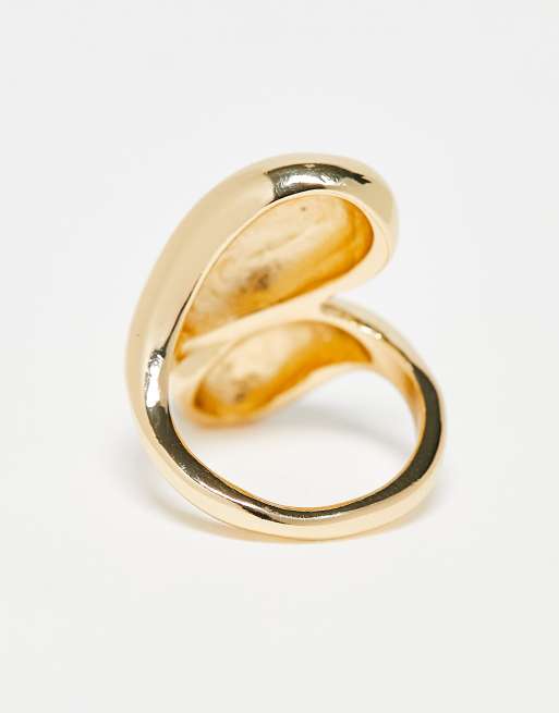 ASOS DESIGN - Guldfarvet chunky ring med smeltet slå-om-design, 3 af 4