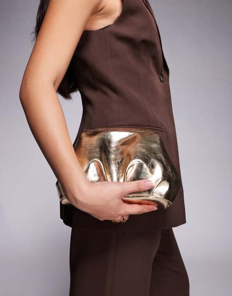 ASOS DESIGN - Guldfarvet clutch-taske med aftagelig crossbody-rem - view 1