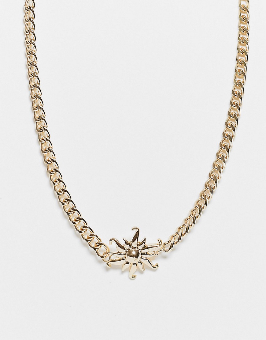 ASOS DESIGN - Guldfarvet halskæde med solvedhæng og vinklede kædeled