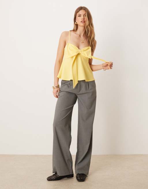 ASOS DESIGN – Gult linne med stor rosettdetalj, 3 av 4
