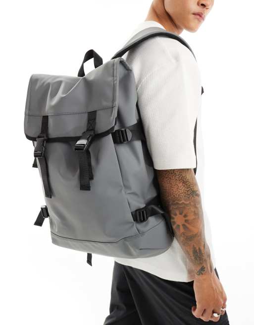 ASOS DESIGN Gummierter Rucksack in Grau und Schwarz mit Doppelriemen