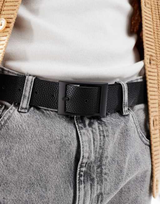 ASOS DESIGN – Gürtel aus genarbtem Kunstleder in Schwarz mit rechteckiger Schnalle, 3 von 4