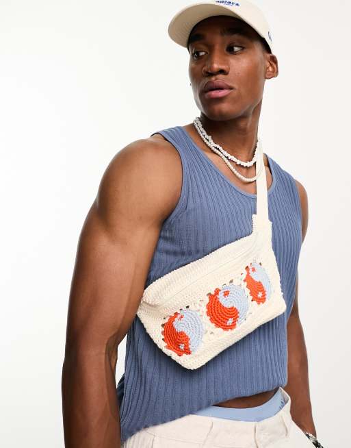 ASOS DESIGN – Gürteltasche zum Umhängen aus Häkelware in Ecru