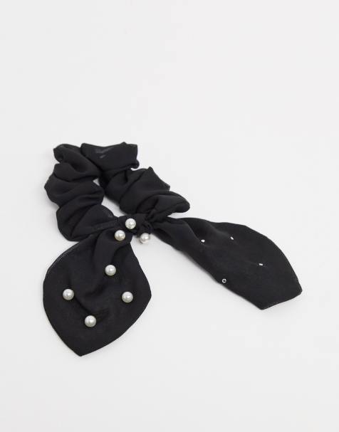 ASOS DESIGN – Haargummi aus schwarzem Samt mit Zierschleife und Perlenverzierung - view 1