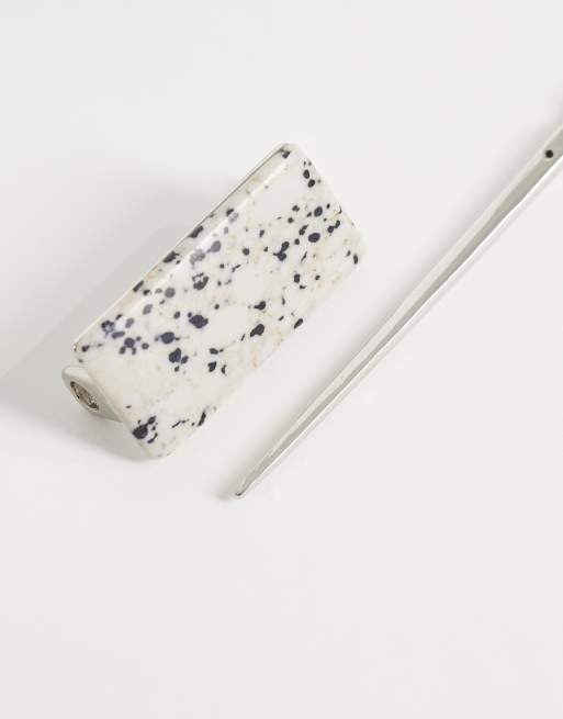 ASOS DESIGN – Haarspange in gebürsteter Silberoptik mit Dalmatinerfell-Design, 2 von 3