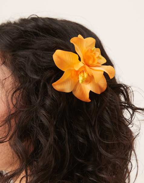 ASOS DESIGN – Haarspange mit Kunstblumen-Design in Orange - view 1