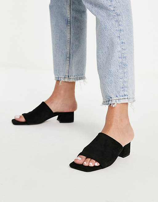 Women Sandals/Hadley block heeled mules in black 