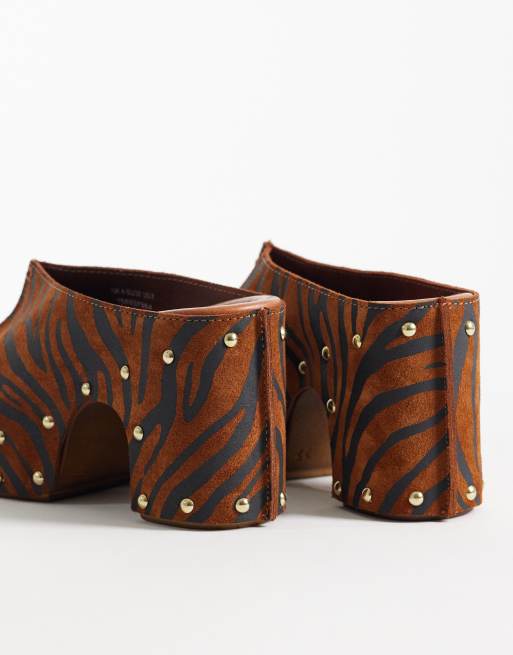 ASOS DESIGN – Hadley – Hochwertige Pantoletten-Clogs aus Wildleder mit Zebramuster und Absatz, 4 von 4