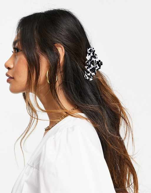 ASOS DESIGN hair claw in mono resin, 3 of 4