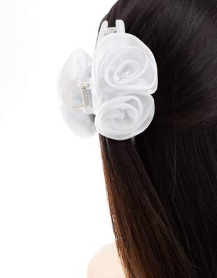 hair claw with corsage floral detail in ivory-White