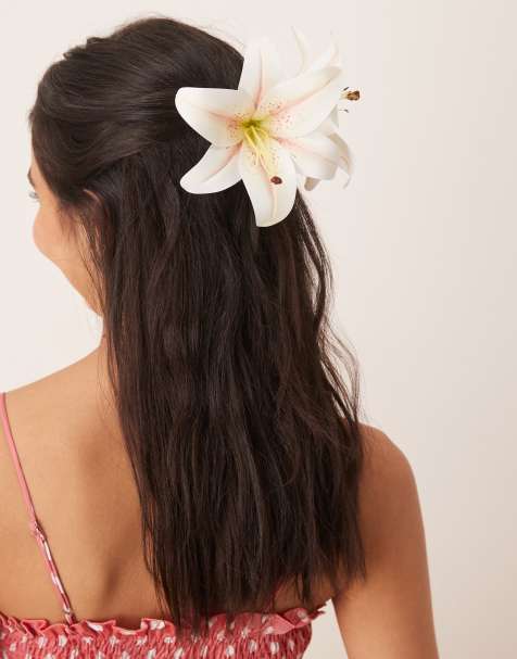 ASOS DESIGN hair claw with faux lily flowers in white - view 1