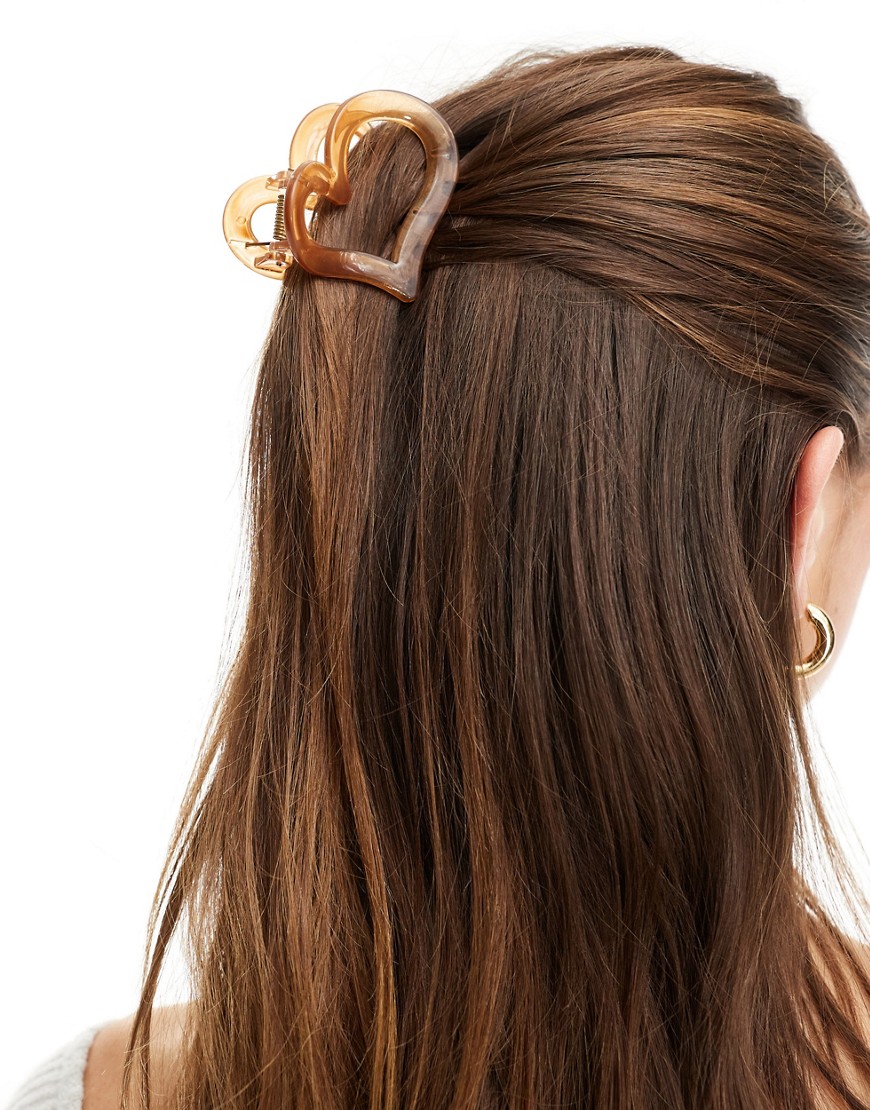 hair claw with heart detail in brown