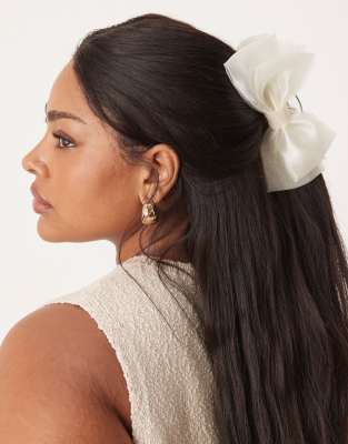 Asos Design Hair Claw With Organza Fabric Bow Detail