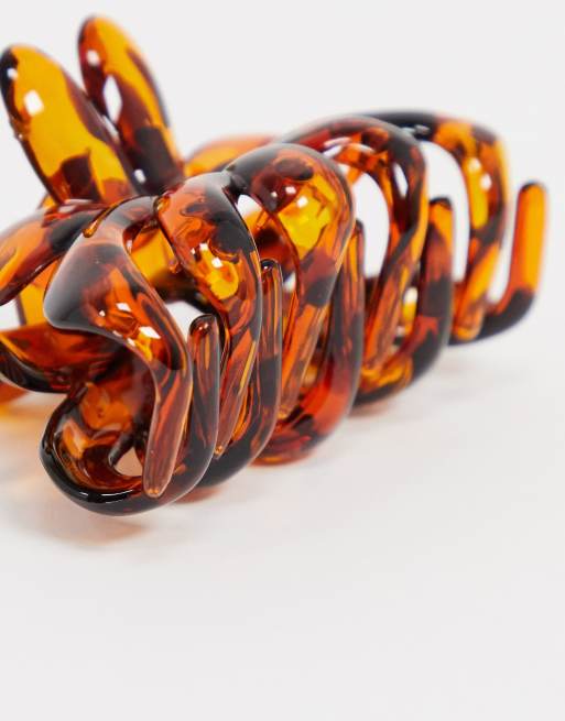 ASOS DESIGN hair clip claw in tortoiseshell flower design, 4 of 4