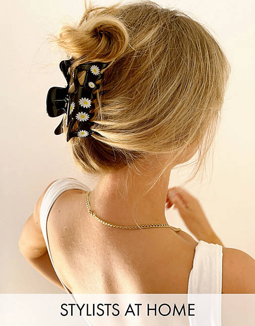 ASOS DESIGN hair clip claw with daisy print in black