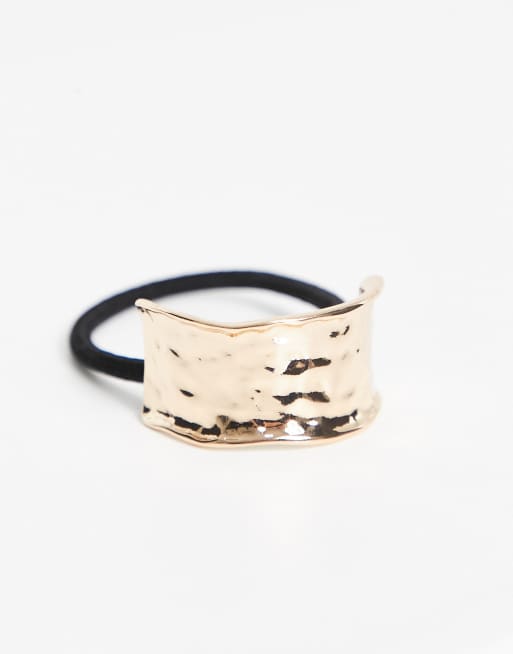ASOS DESIGN hairband with hammered gold detail in gold tone, 2 of 4