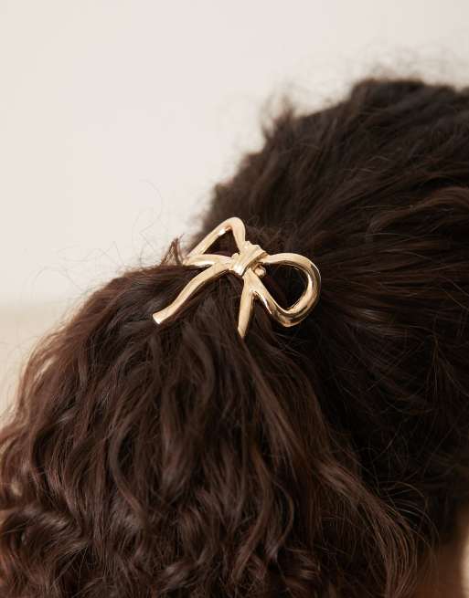 ASOS DESIGN hairband with metal bow detail in gold, 2 of 3