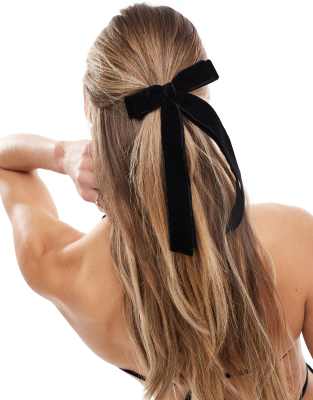ASOS DESIGN ASOS DESIGN hairband with velvet bow detail in black
