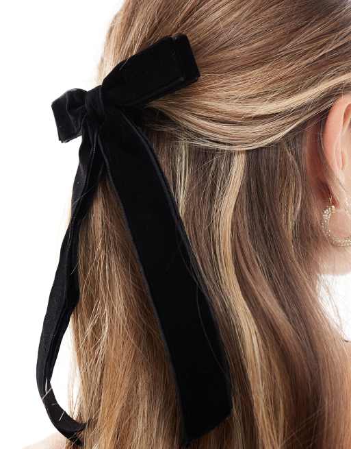 ASOS DESIGN hairband with velvet bow detail in black, 2 of 4