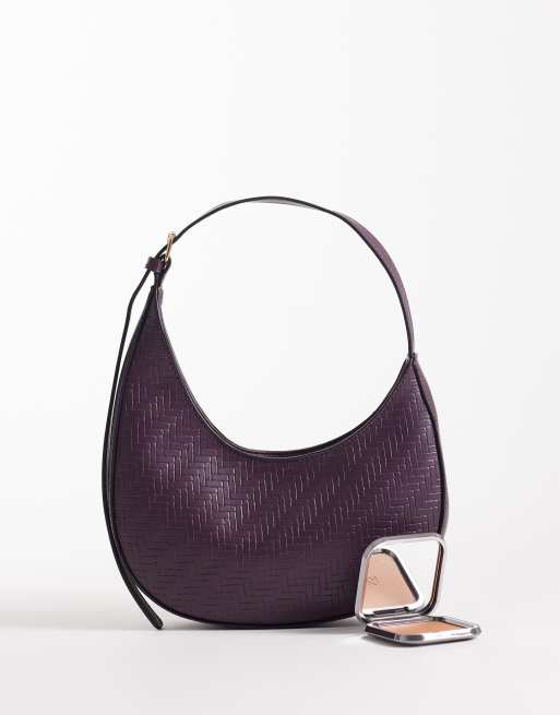 ASOS DESIGN – Halbmondförmige Schultertasche in Burgunderrot mit asymmetrischem Flechtdesign und Schnalle, 2 von 4