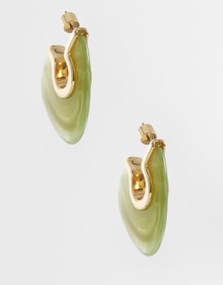 ASOS DESIGN - Halboffene Creolen in Goldoptik mit grünem Kunstharz-Design