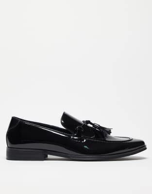 Halbschuhe in schwarzer Lackoptik mit Bommeln Schwarz 47