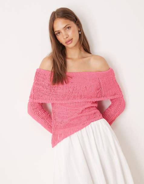 ASOS DESIGN – Halbtransparentes Bardot-Top aus Häkelstrick in Pink mit asymmetrischem Saum - view 1