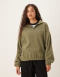 [ASOS DESIGN] ASOS DESIGN half zip polar fleece in khaki-Green XS KHAKI