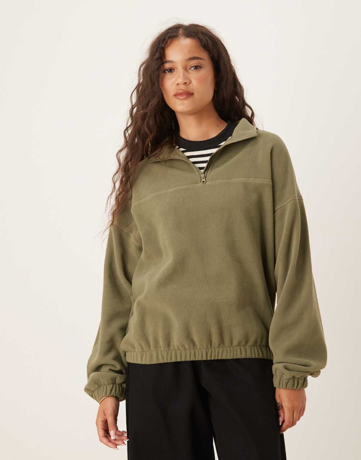 ASOS DESIGN half zip polar fleece in khaki