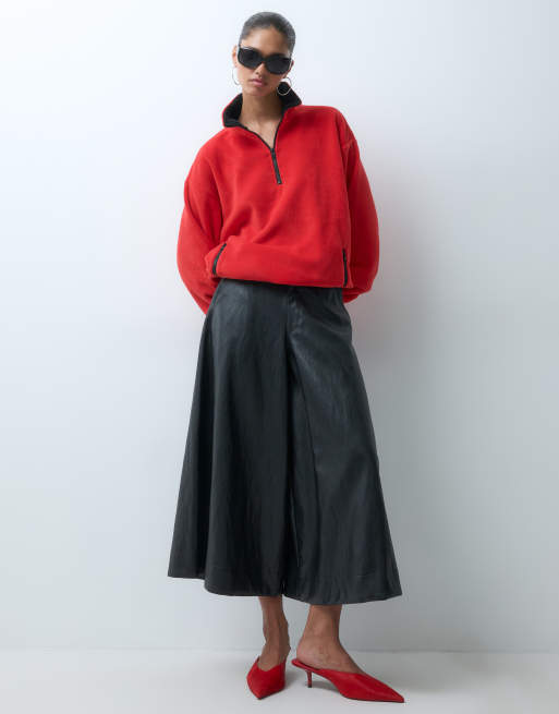 ASOS DESIGN half zip polar fleece with contrast detailing in red, 2 of 4